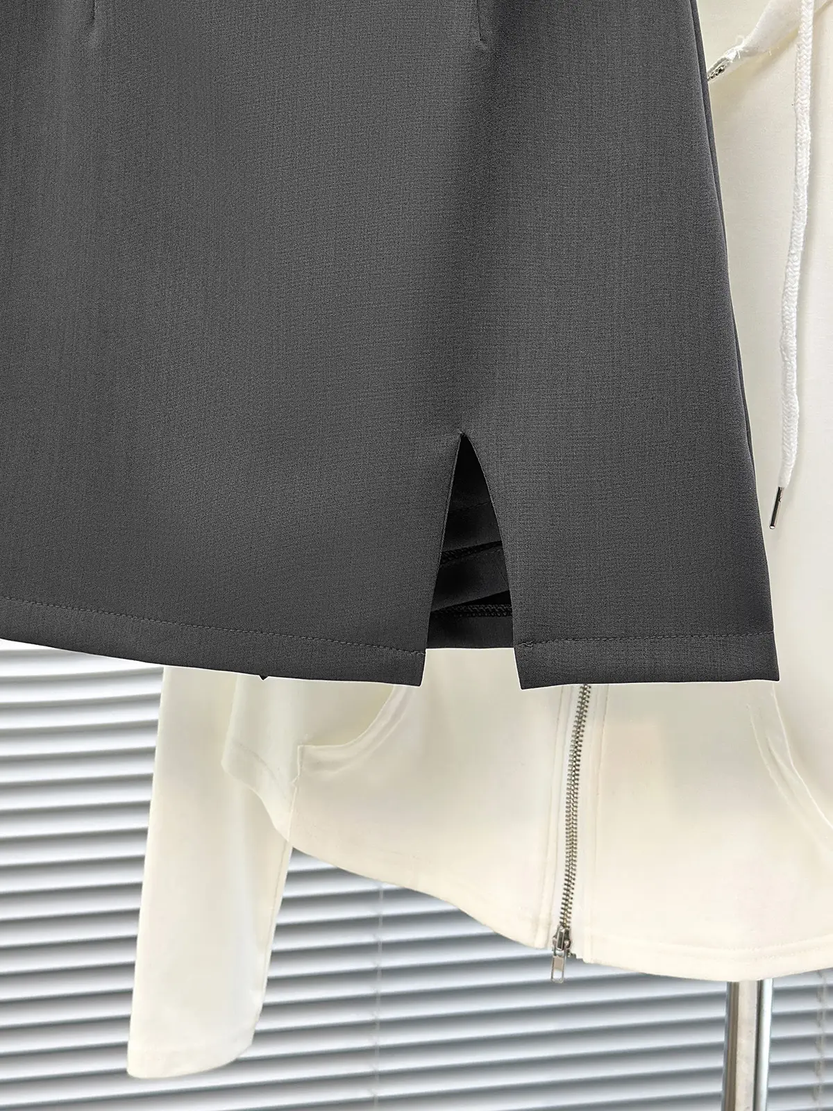 Black Belted Short Skirt for Women Casual Wear — feature 9