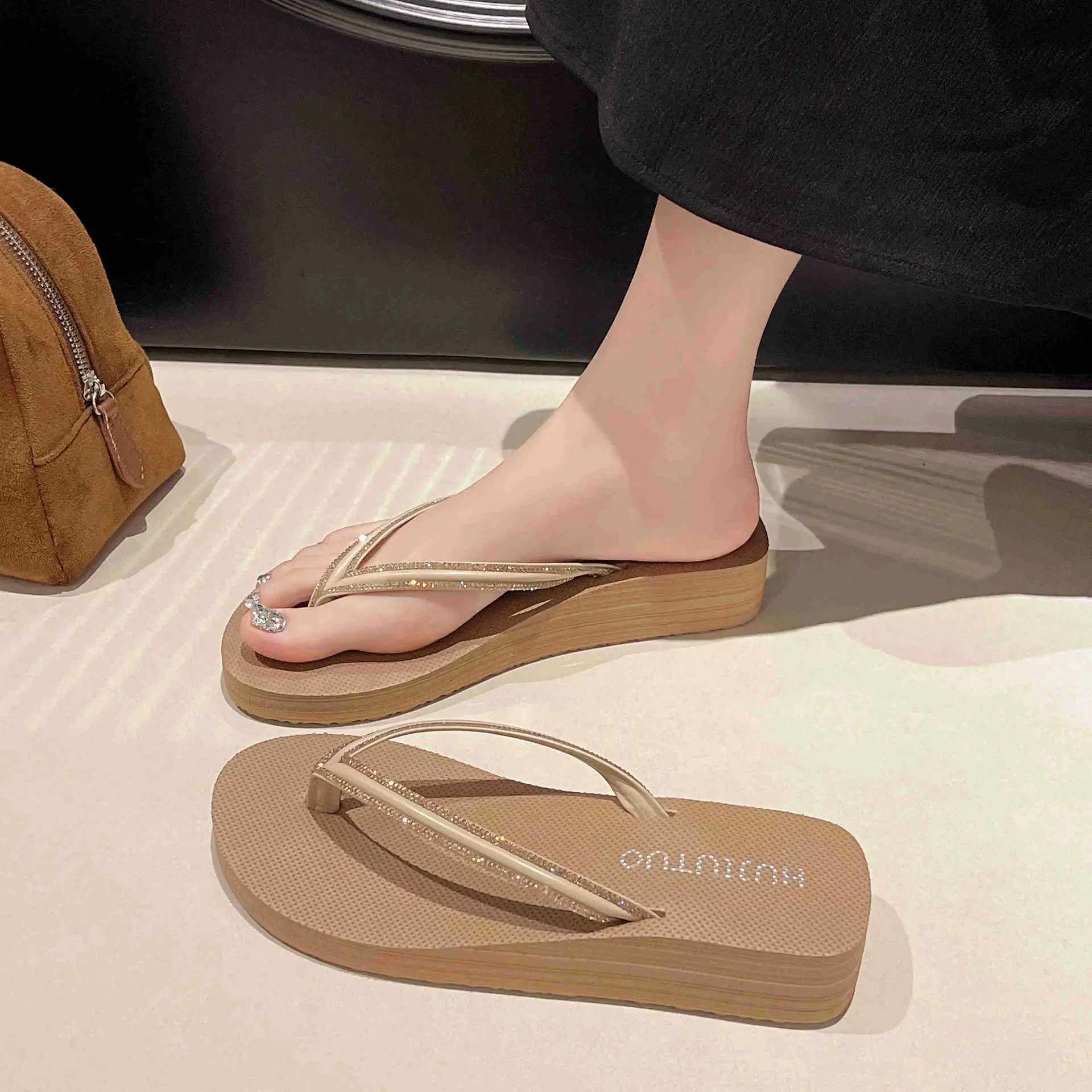 Women's Rhinestone Flip Flops Beach Slippers Mid-Heel Wedge — feature 27