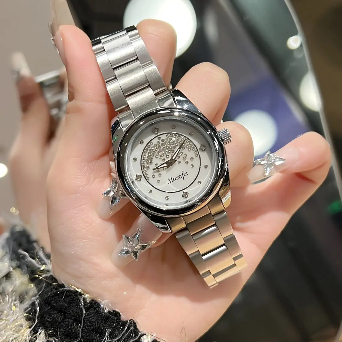 Diamond Encrusted Women's Watch with Steel Belt - Image 2