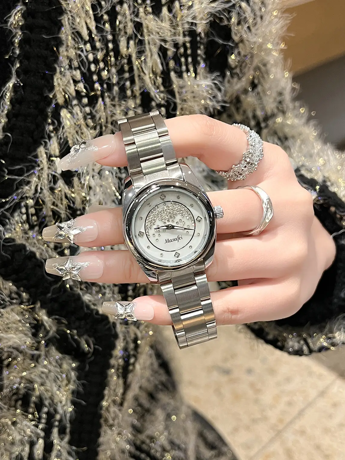 Diamond Encrusted Women's Watch with Steel Belt — feature 1