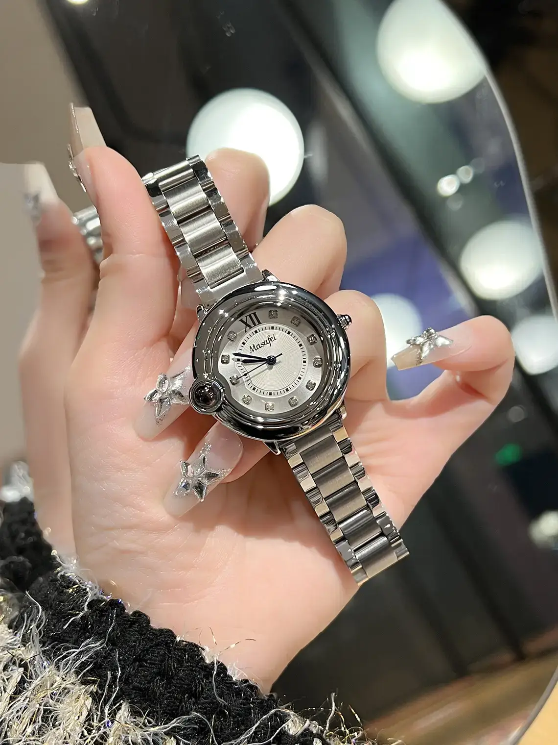 Women's Stainless Steel Quartz Watch with Diamond Dial — feature 7