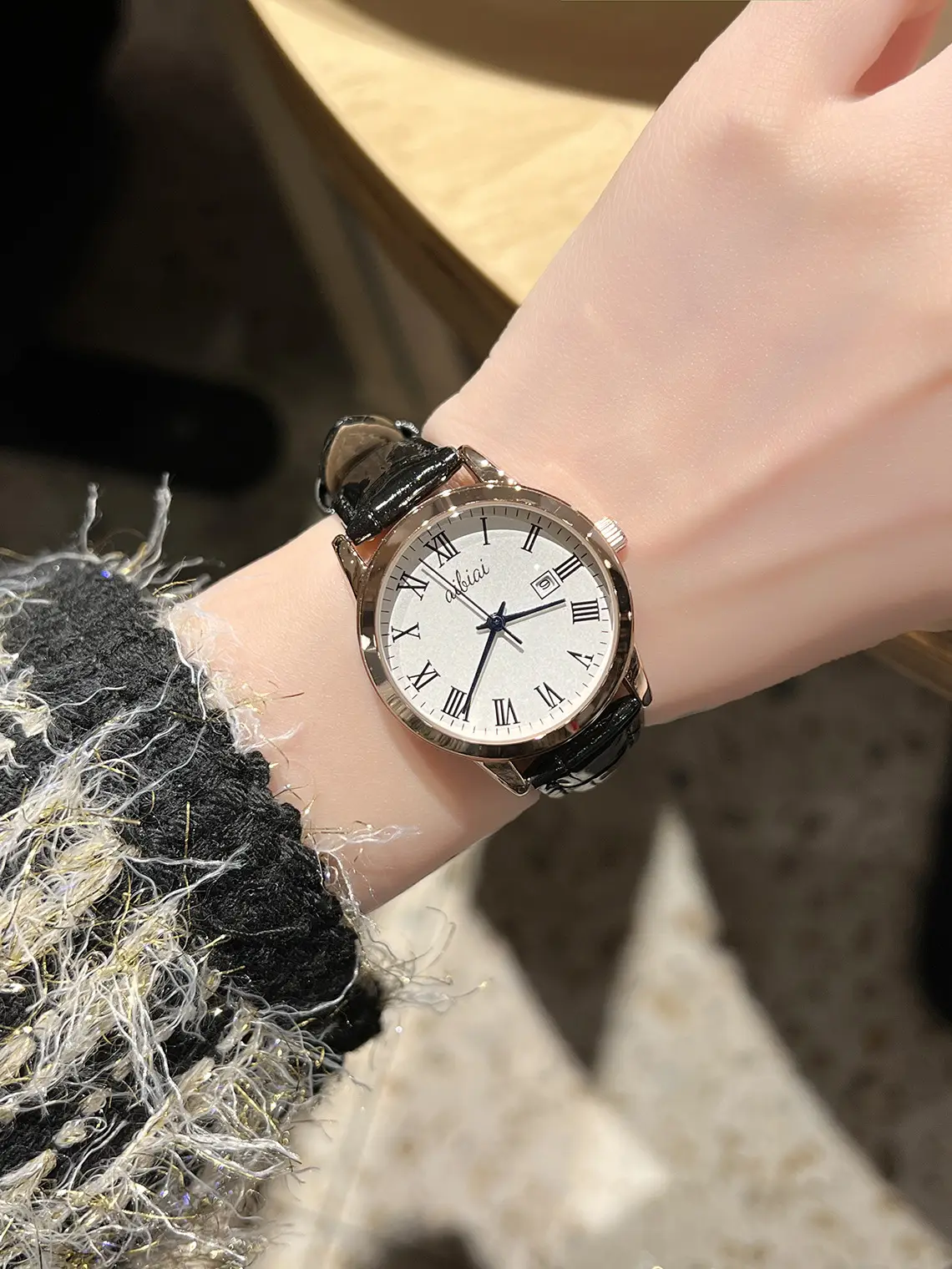 Women's Cross-Border Quartz Watch with Diamond Ring — feature 6