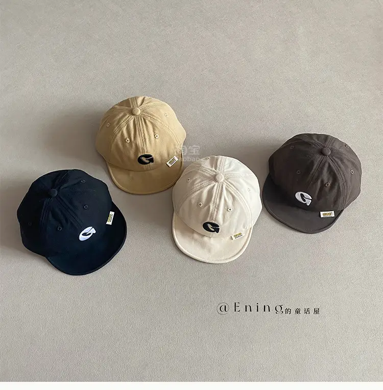 Korean Letter Cap Navy Blue Sunshade — feature 1