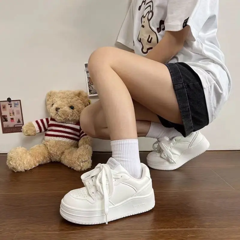 Spring 2025 New Korean Style Thick-soled White Shoes Women's Ins Trendy Niche All-match Breathable Student Sports Board Shoes - Image 4