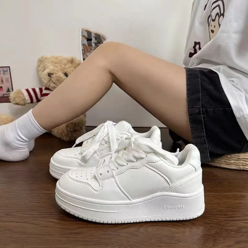 Spring 2025 New Korean Style Thick-soled White Shoes Women's Ins Trendy Niche All-match Breathable Student Sports Board Shoes — feature 5