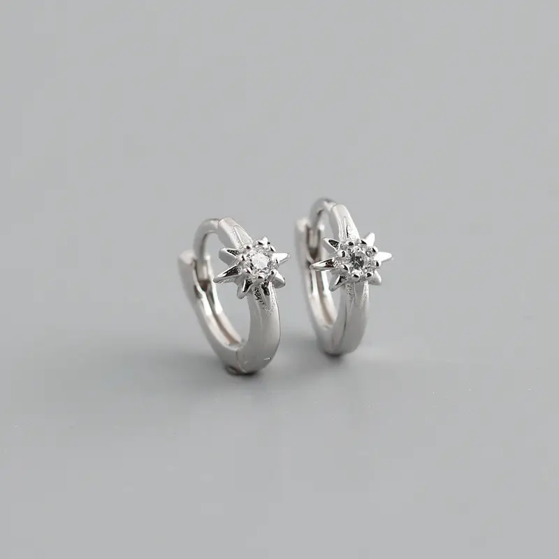Gold Star Zircon Ear Buckles Set — feature 5