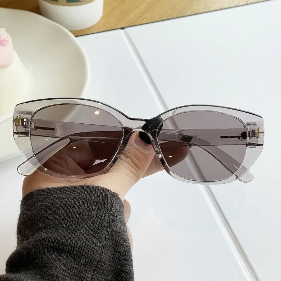 2025 New Retro UV400 Polarized Sunglasses for Men Women