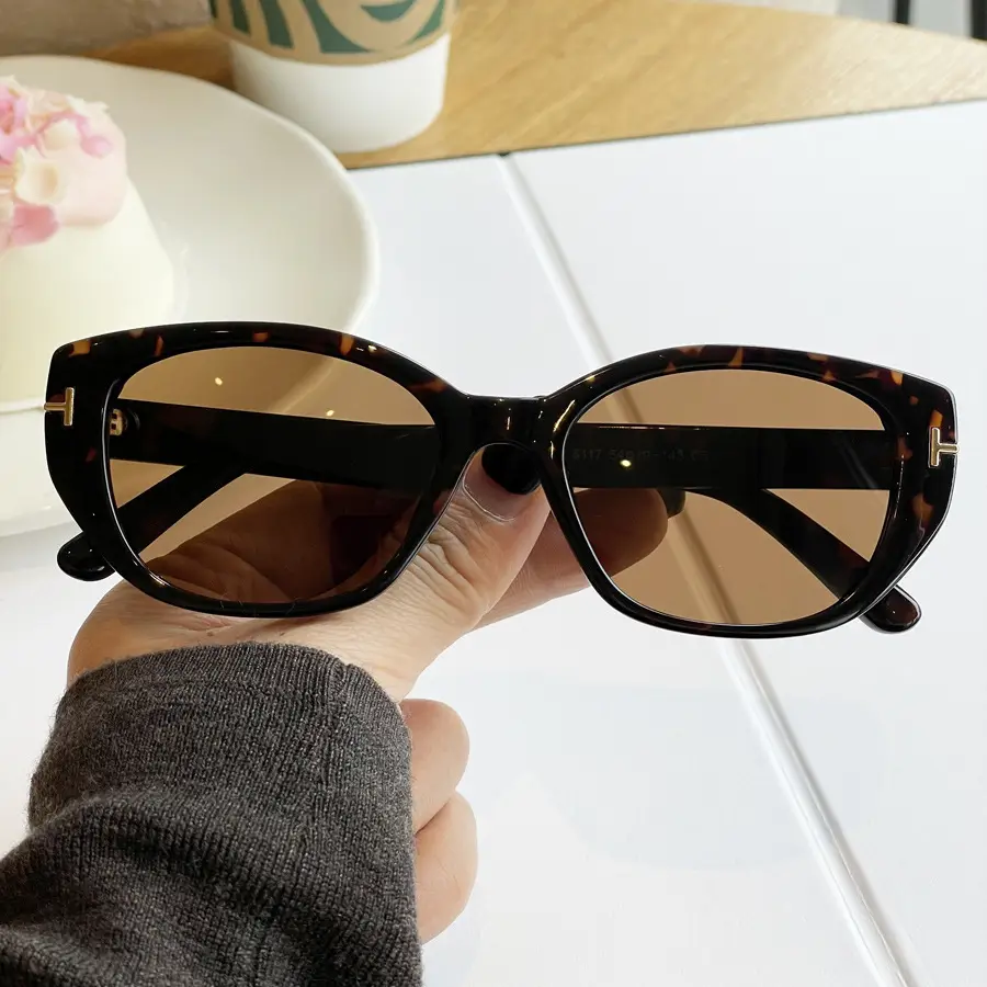 2025 New Retro UV400 Polarized Sunglasses for Men Women