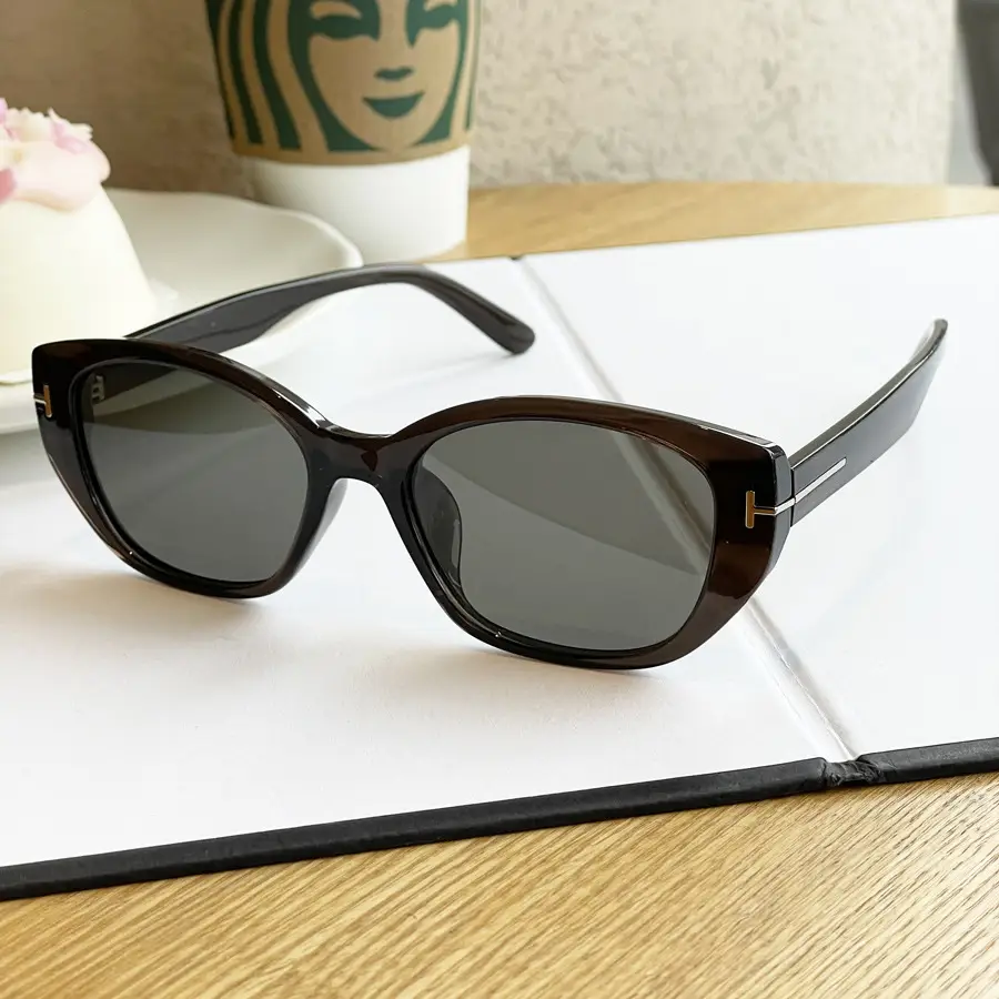 2025 New Retro UV400 Polarized Sunglasses for Men Women