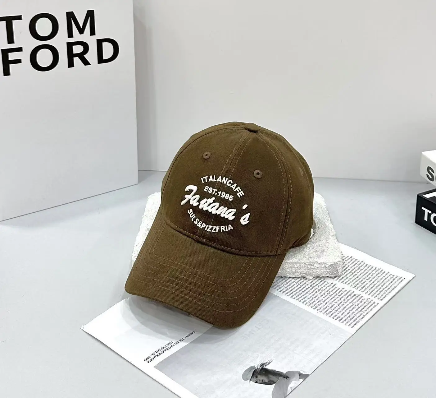 Pink Letter Embroidered Baseball Cap for Men Women — feature 11