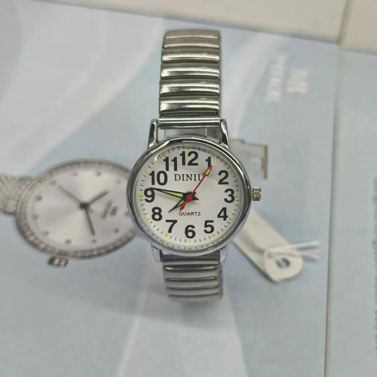 Loyton Gold Digital Watch for Men Women Elderly - Image 8
