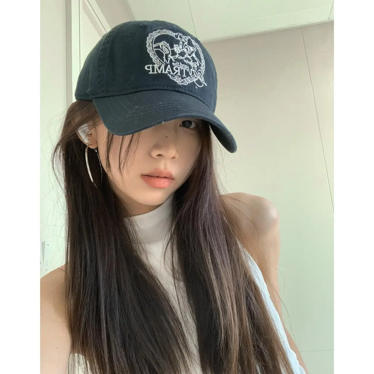 Embroidered Korean Style Baseball Cap with Puppy Design - Image 6