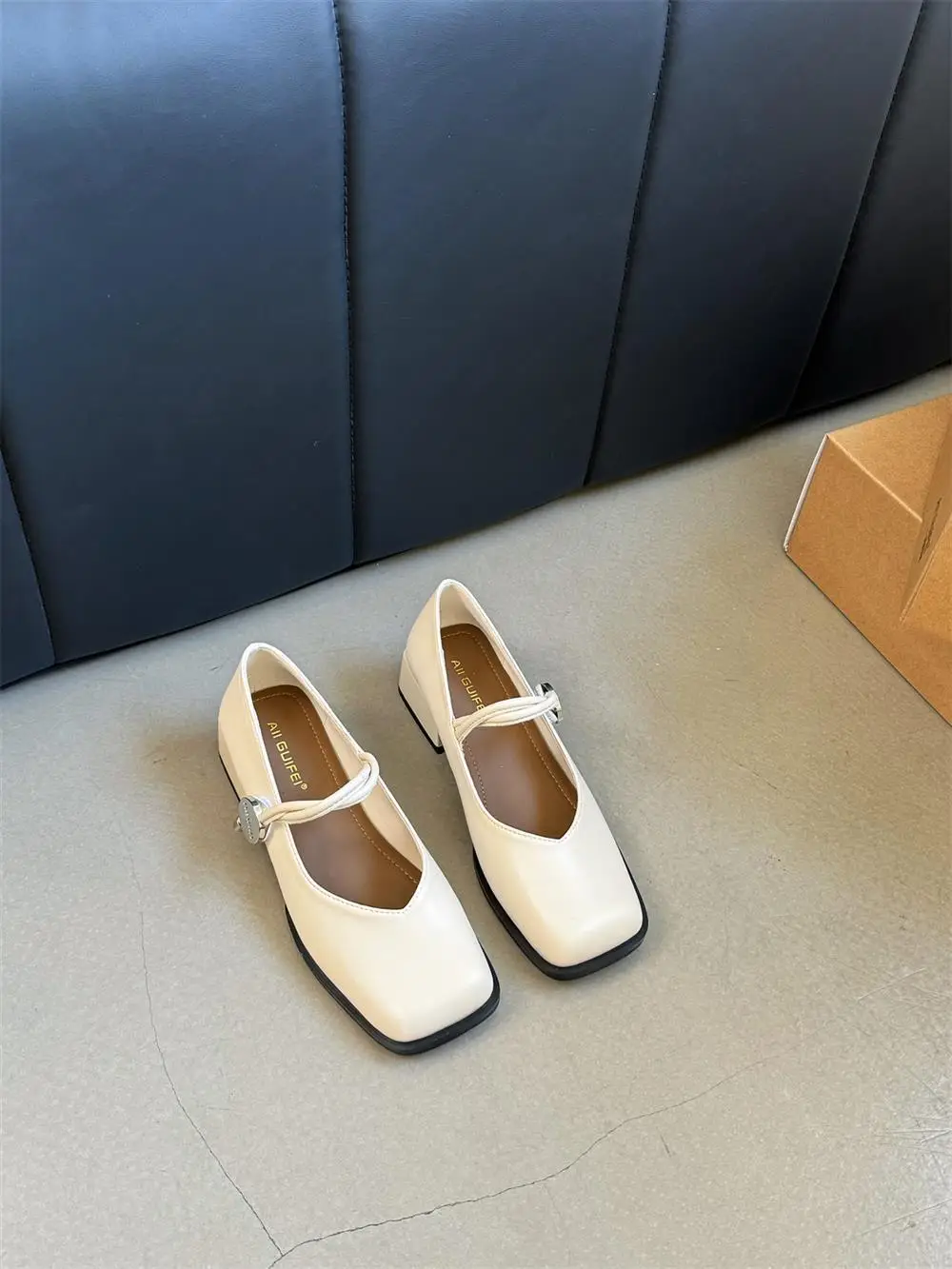 2025 Spring New Retro Square Toe Thick Heeled Mary Jane Shoes Women's Shoes Fairy Style Gentle Slip-on Shoes — feature 21