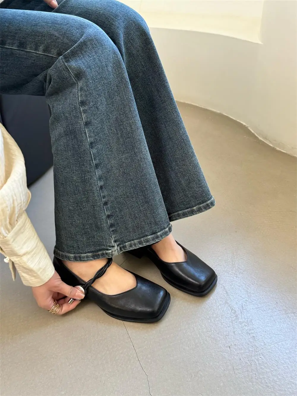 2025 Spring New Retro Square Toe Thick Heeled Mary Jane Shoes Women's Shoes Fairy Style Gentle Slip-on Shoes — feature 4