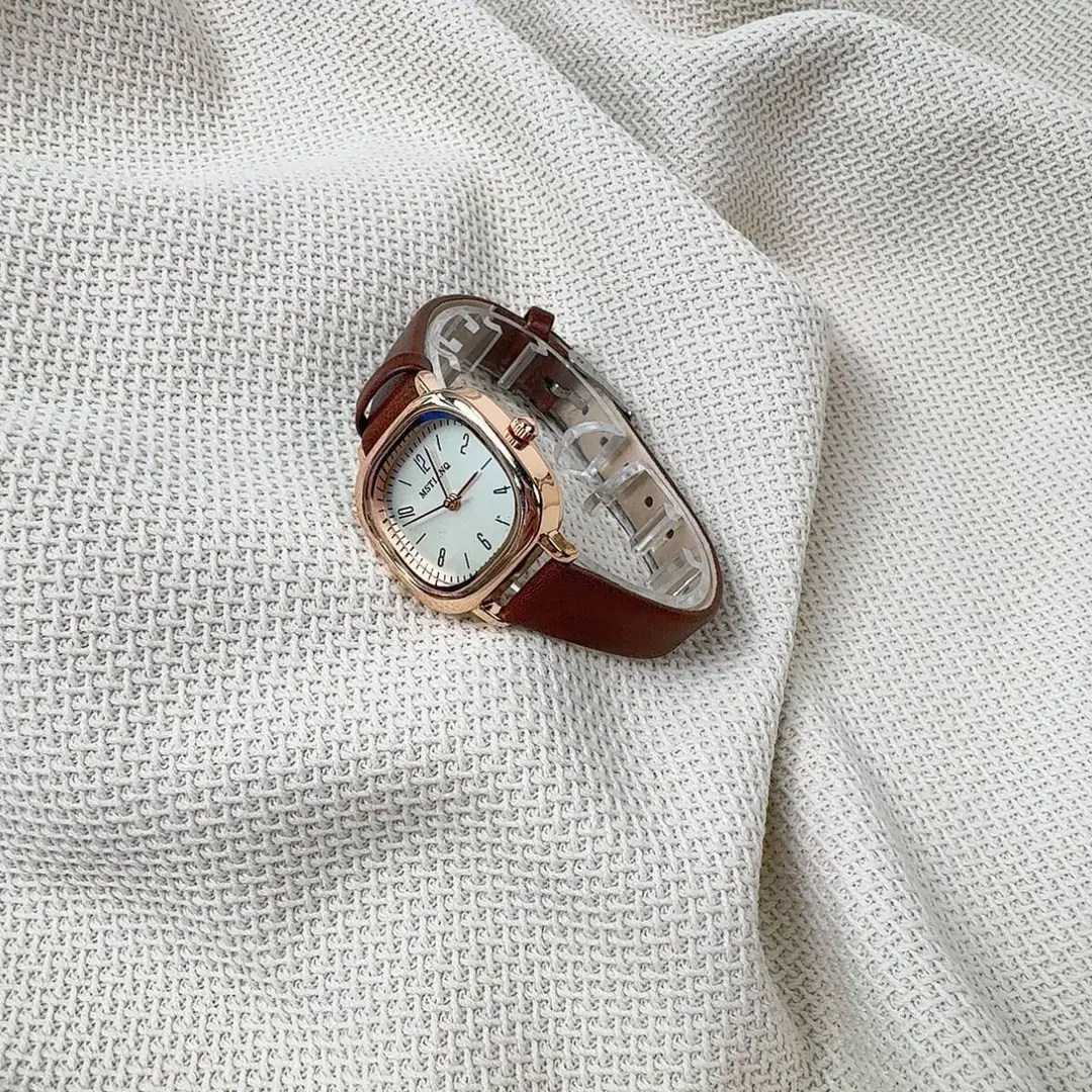 Foreign Trade Square Watch Civil Servant Exam Watch Women's Model Middle School Student Ins College Style Niche High-End Accessible Luxury