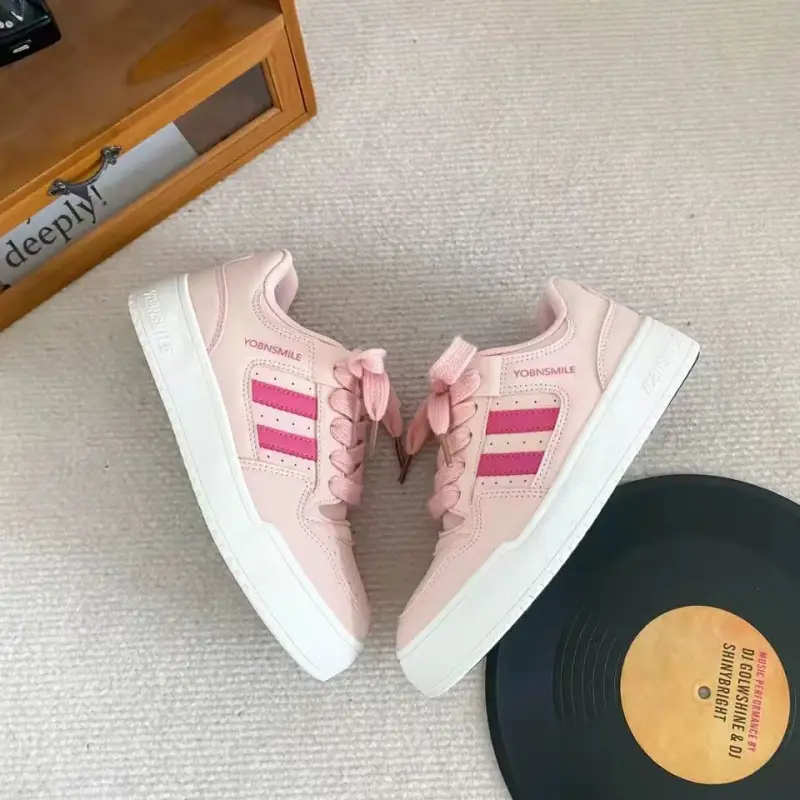 2025 New Spring and Autumn All-match White Shoes Women's Skirt Students' Casual Junior High School Students' Board Shoes Instagram Popular Shoes - Image 3