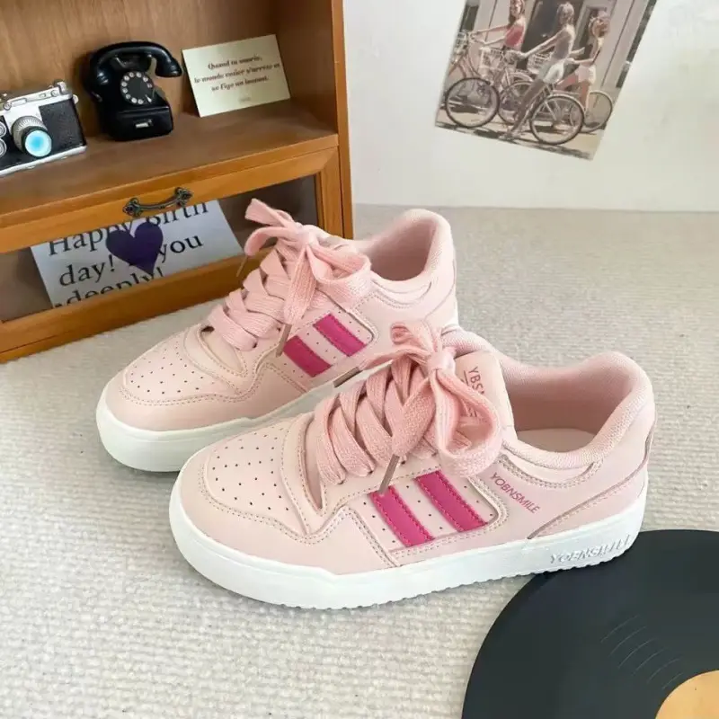2025 New Spring and Autumn All-match White Shoes Women's Skirt Students' Casual Junior High School Students' Board Shoes Instagram Popular Shoes - Image 4