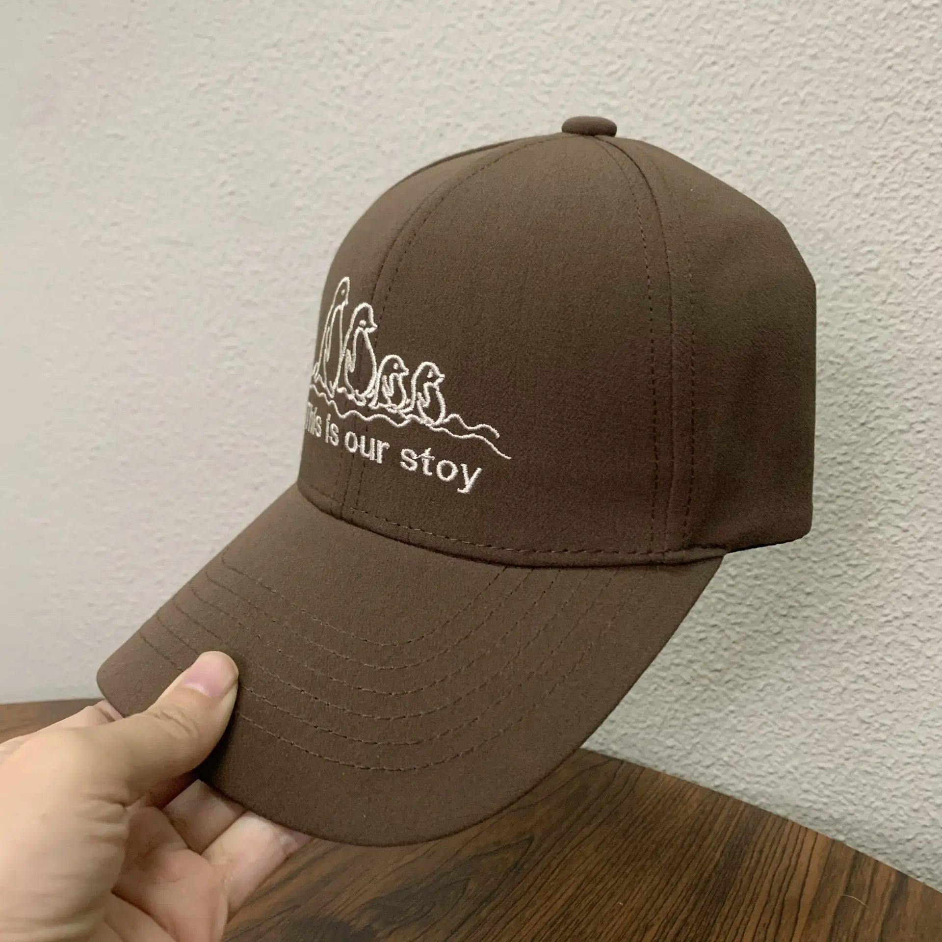 Women Black Embroidered Baseball Cap 2025 — feature 5