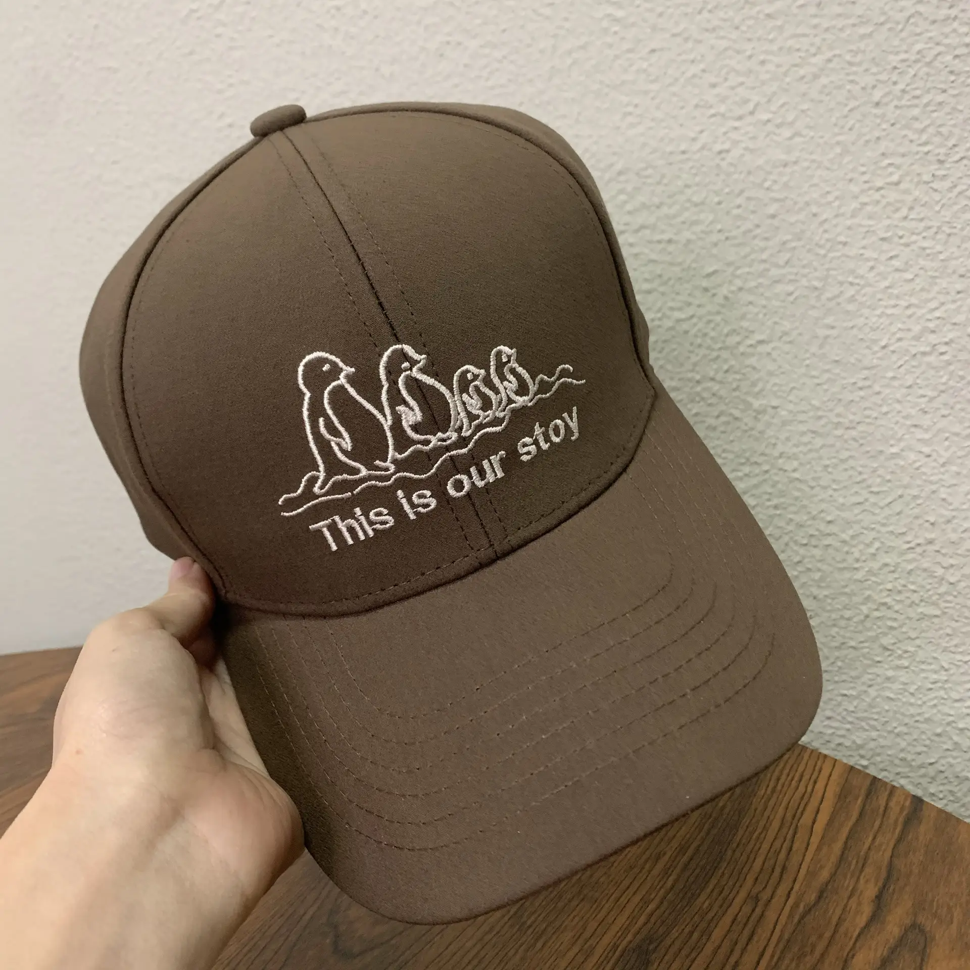 Women Black Embroidered Baseball Cap 2025 — feature 6