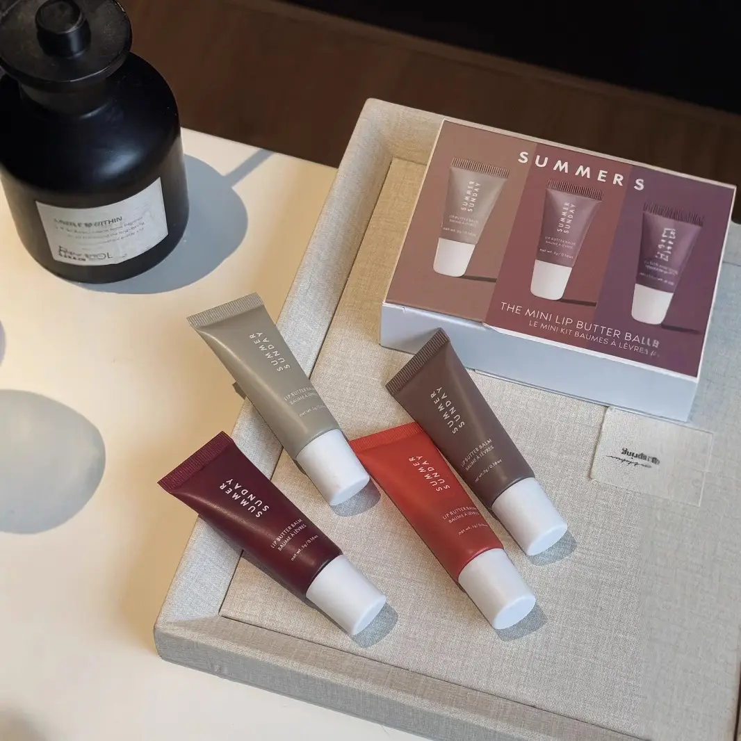 Page Vine Four-Piece Lip Gloss Set with Butter Moisturizer - Image 4