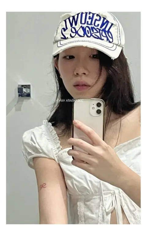 Women White Letter Baseball Cap 56-61cm — feature 2