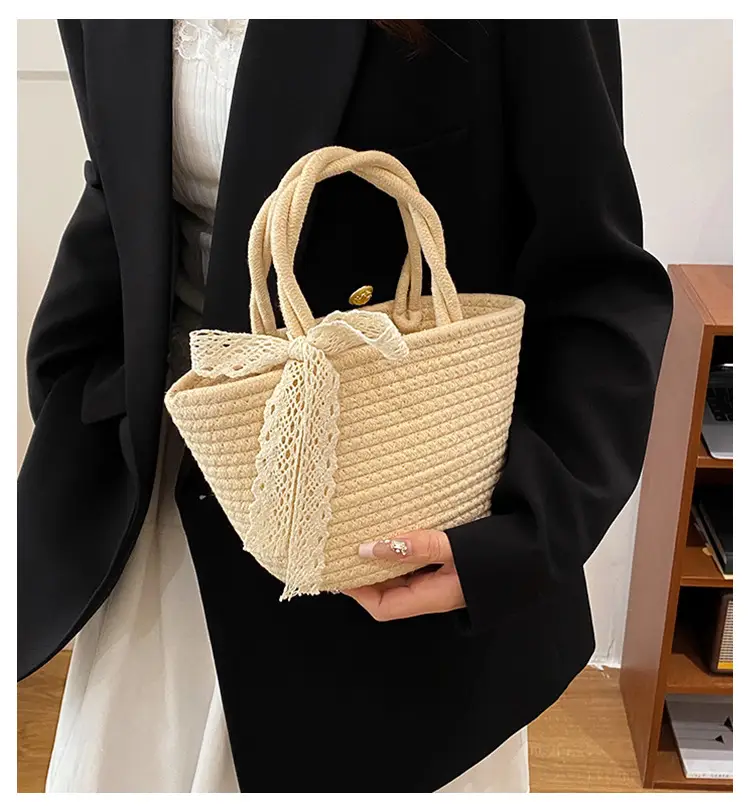 Women Straw Woven Vegetable Basket Handmade Bag — feature 1