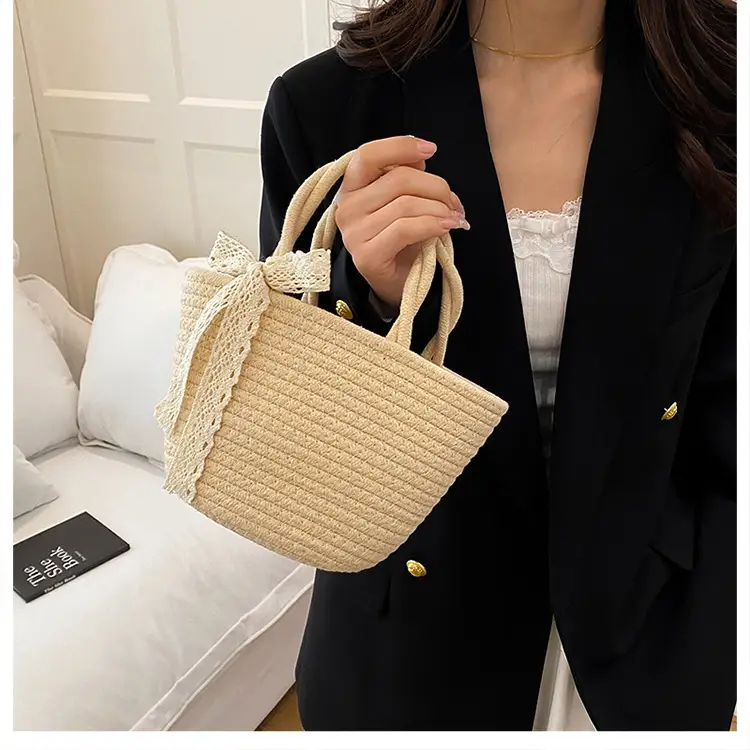 Women Straw Woven Vegetable Basket Handmade Bag — feature 9