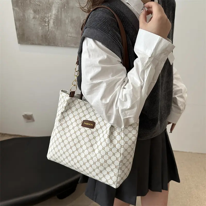 Vintage Monogram Shoulder Bag for Women Large Capacity — feature 24