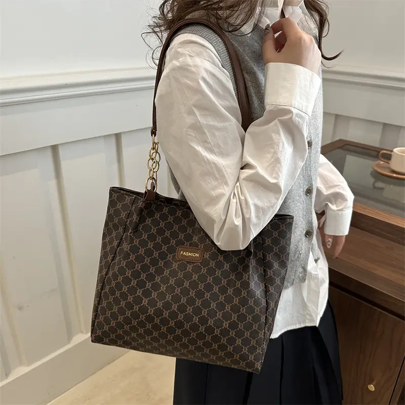 Vintage Monogram Shoulder Bag for Women Large Capacity — feature 28