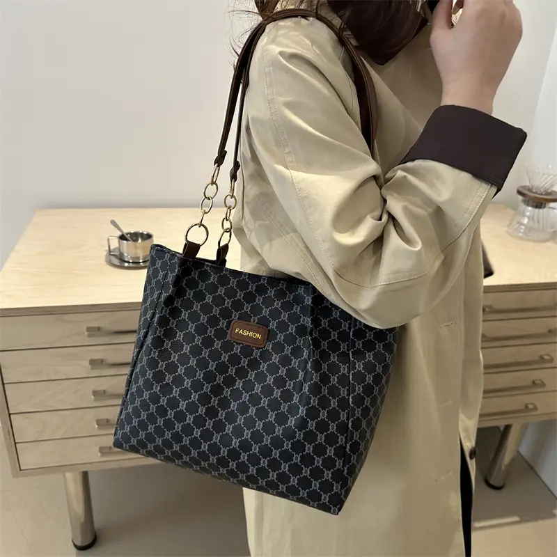 Vintage Monogram Shoulder Bag for Women Large Capacity — feature 29