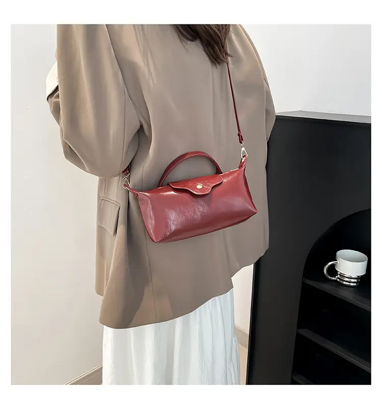 White Crossbody Bag for Women Spring 2025 — feature 15