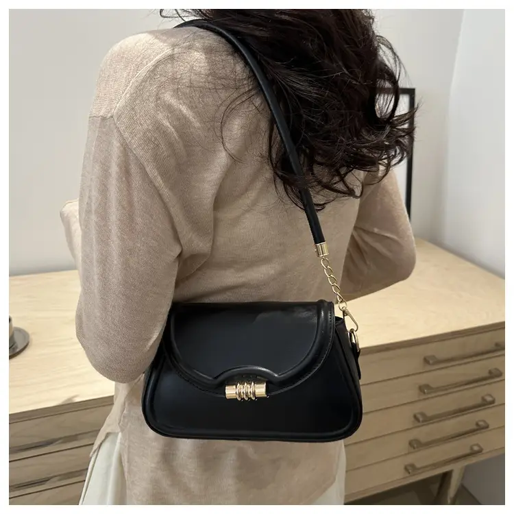 Beige French Textured Shoulder Bag 2025 New Arrival — feature 18