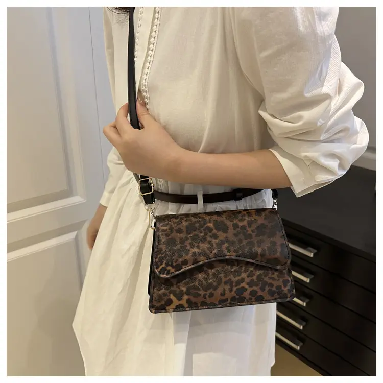 Leopard Print Shoulder Bag for Women Spring 2025 — feature 13