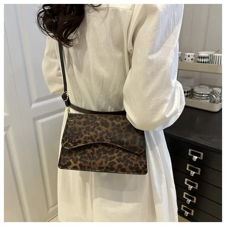 Leopard Print Shoulder Bag for Women Spring 2025 — feature 14