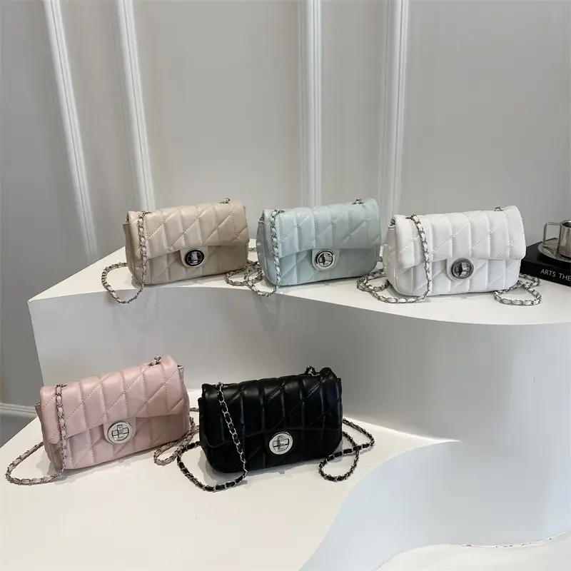 Women's Rhombus Embroidered Shoulder Bag Cream White - Image 9