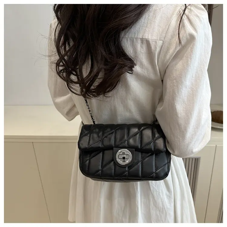 Women's Rhombus Embroidered Shoulder Bag Cream White — feature 18