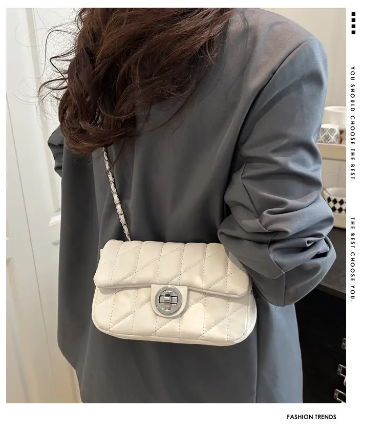 Women's Rhombus Embroidered Shoulder Bag Cream White — feature 2