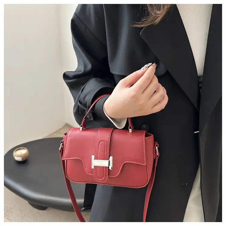 White Square Crossbody Bag for Women 2025 — feature 12