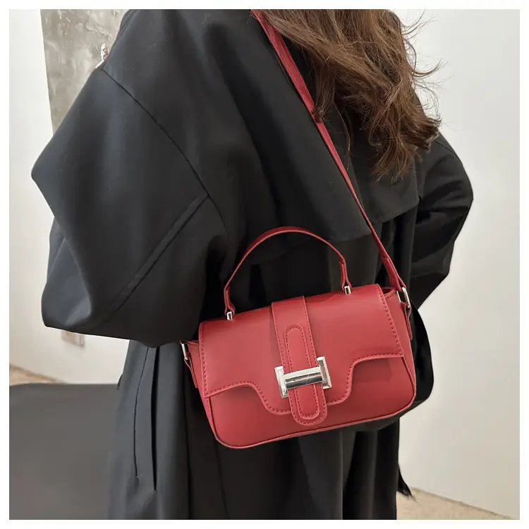White Square Crossbody Bag for Women 2025 — feature 14
