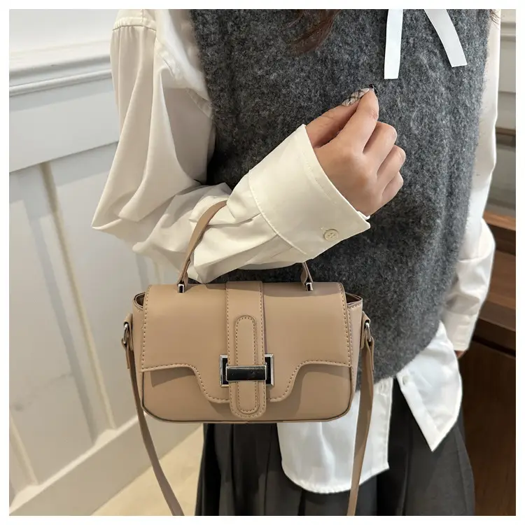 White Square Crossbody Bag for Women 2025 — feature 15