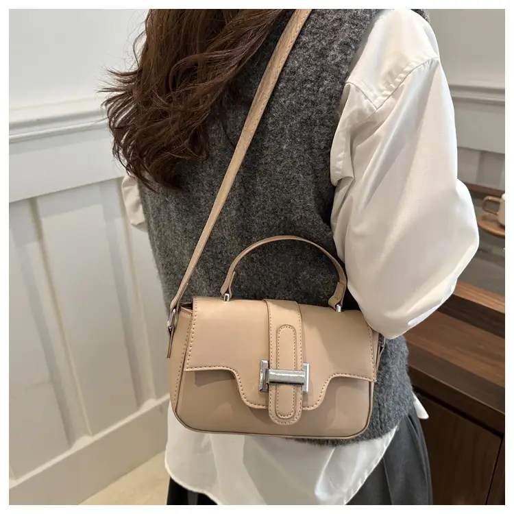White Square Crossbody Bag for Women 2025 — feature 16