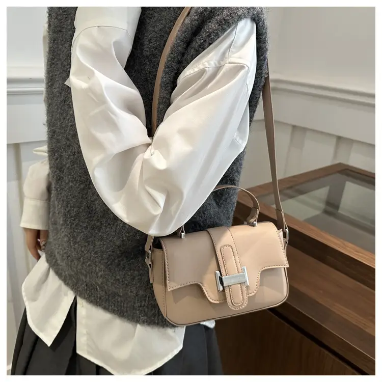 White Square Crossbody Bag for Women 2025 — feature 17