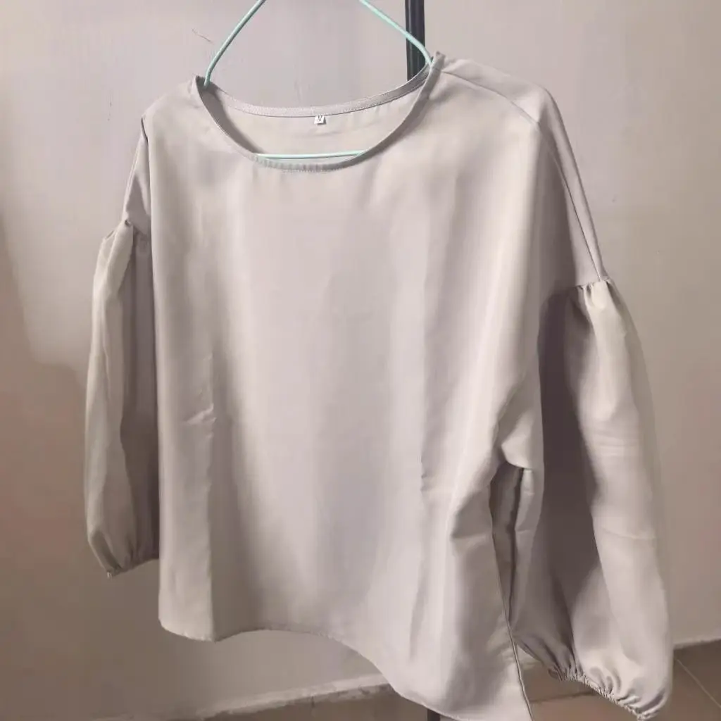 Beige Loose Sleeve Puff Sleeve Shirt - Image 6