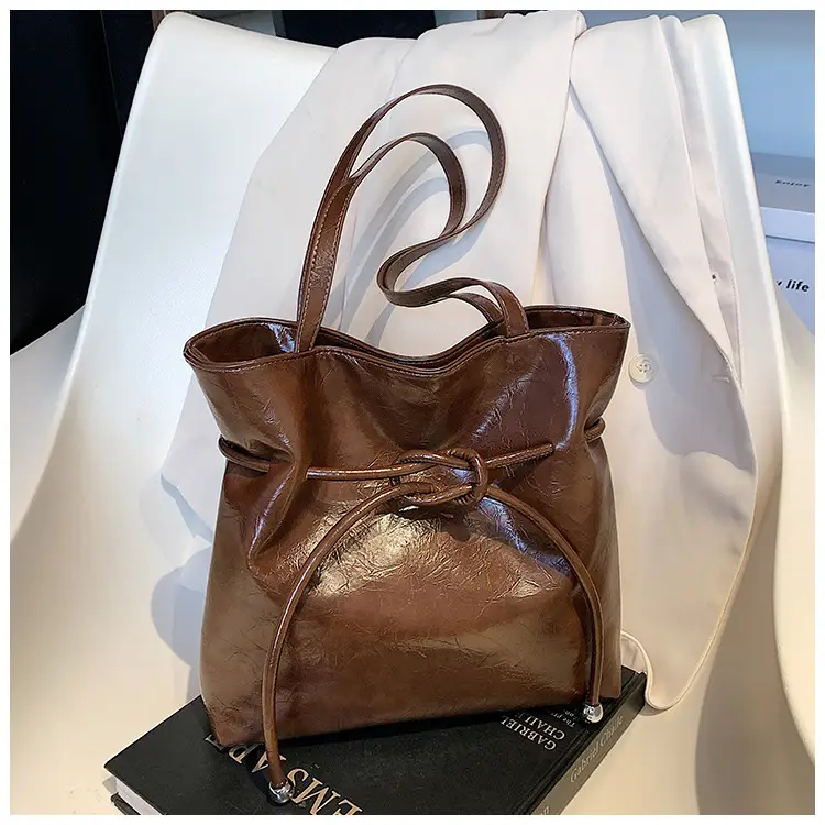 Women's Cream High-end Tote Bag Large Capacity Casual Commuter — feature 15