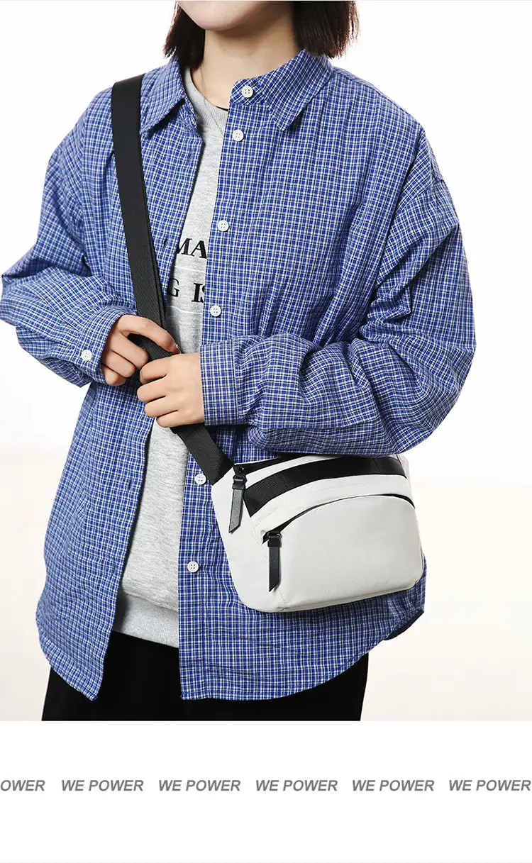 New Japanese Style Crossbody Bag Large Capacity Travel Chest Bag — feature 4
