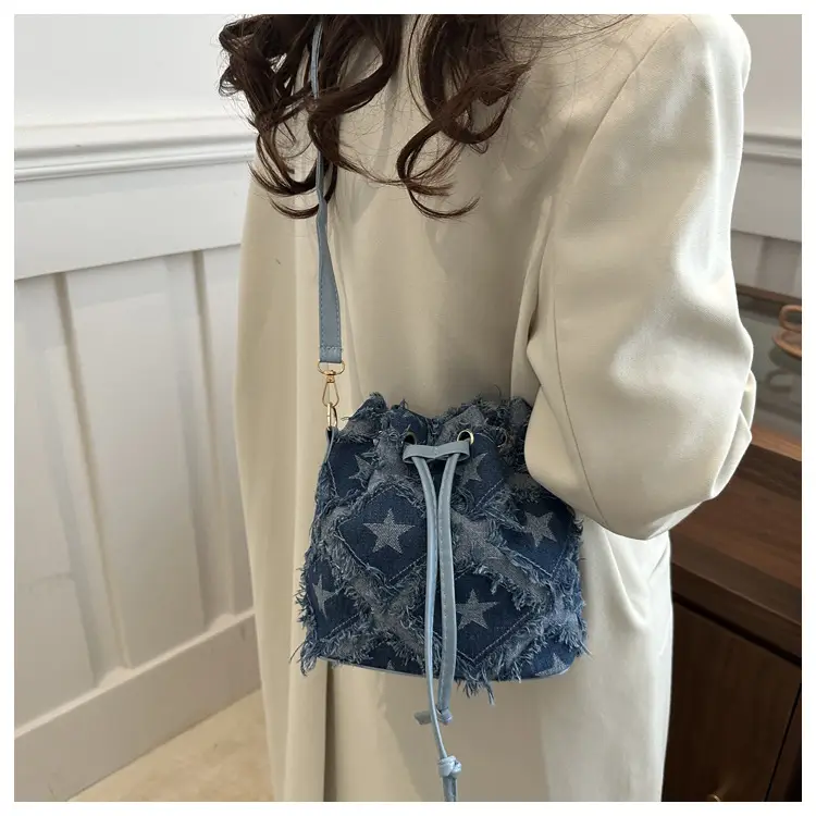 Vintage Denim Ringed Star Crossbody Bag 2025 — feature 14
