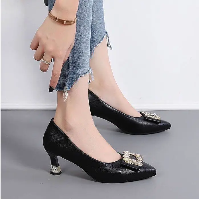 Square Buckle Shallow Mouth Single Shoes for Women 2026 Spring and Autumn New Style Medium Heel Chunky Heel Work Shoes Rhinestone Fashion Professional High Heels for Women — feature 3