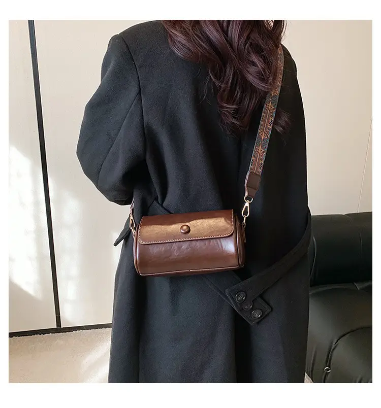 Women's Brown Crossbody Bag with Retro Bandage Strap — feature 20