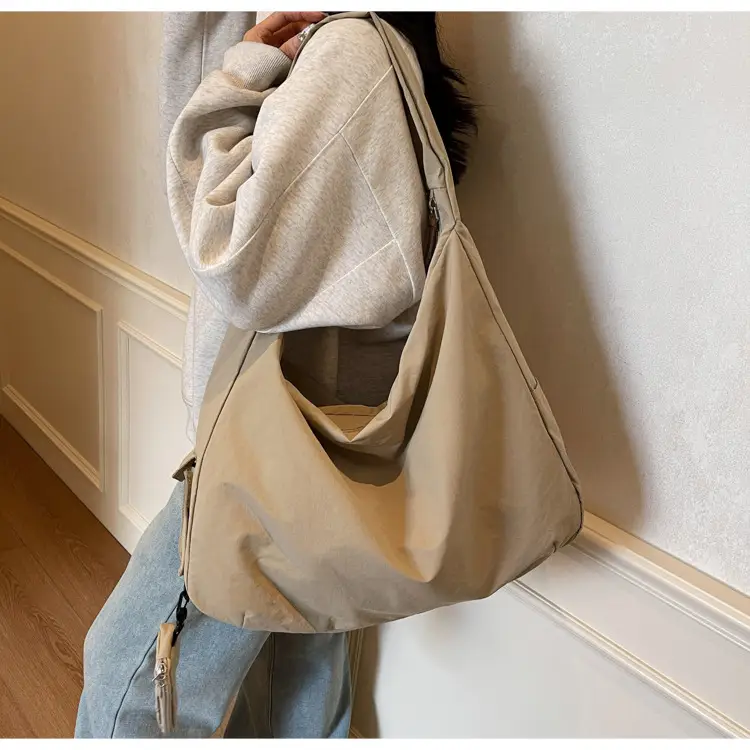 Women's Large Crossbody Bag Brown Leather Casual Commuter — feature 33