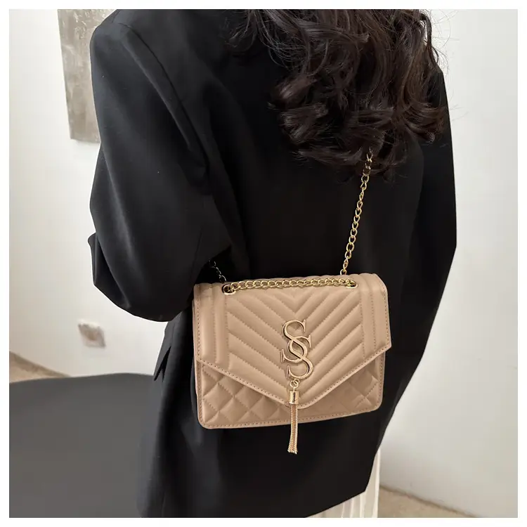 Rhombic Chain Crossbody Bag Women 2025 Spring Summer — feature 11
